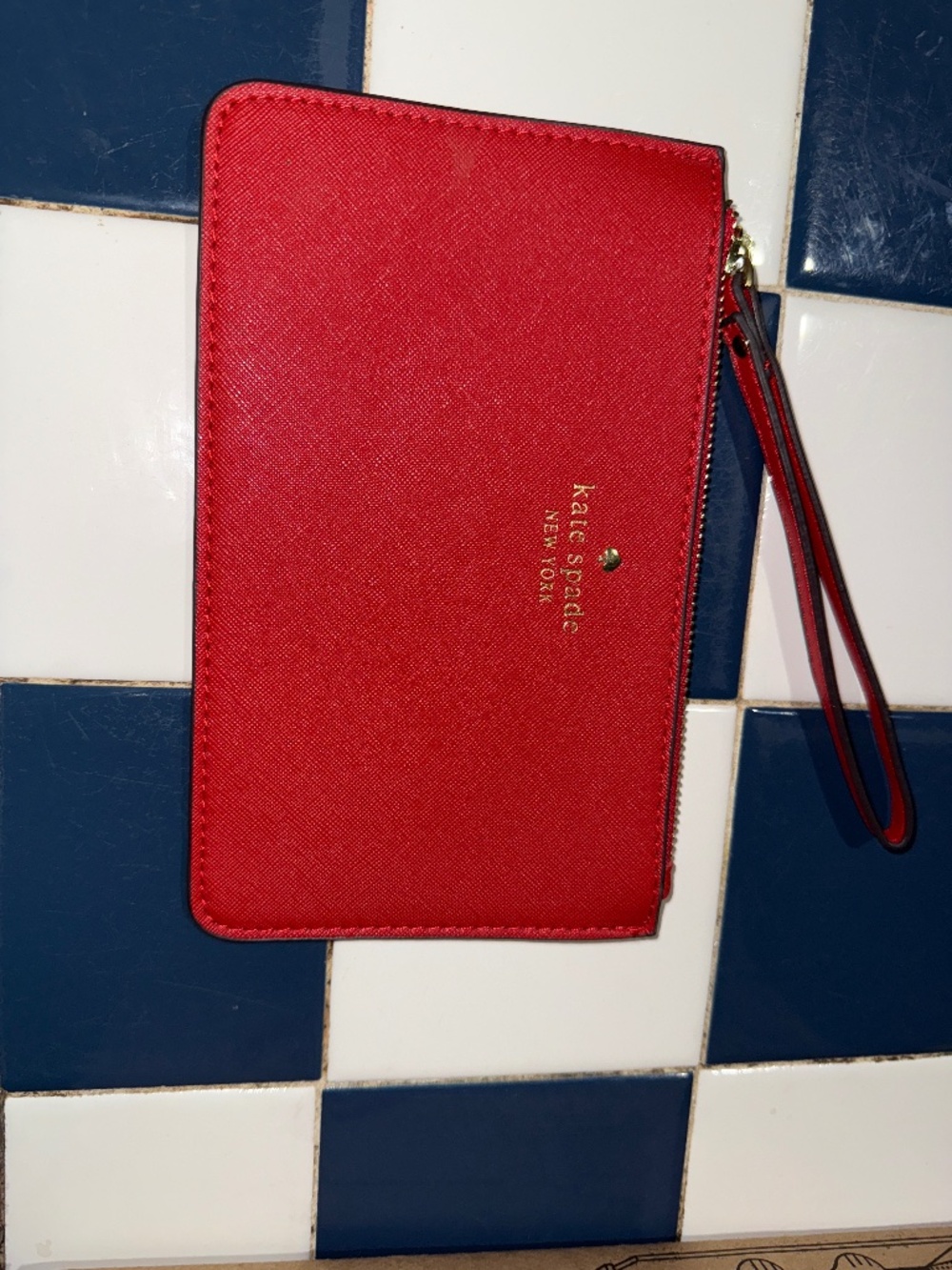 Kate spade small wristlet